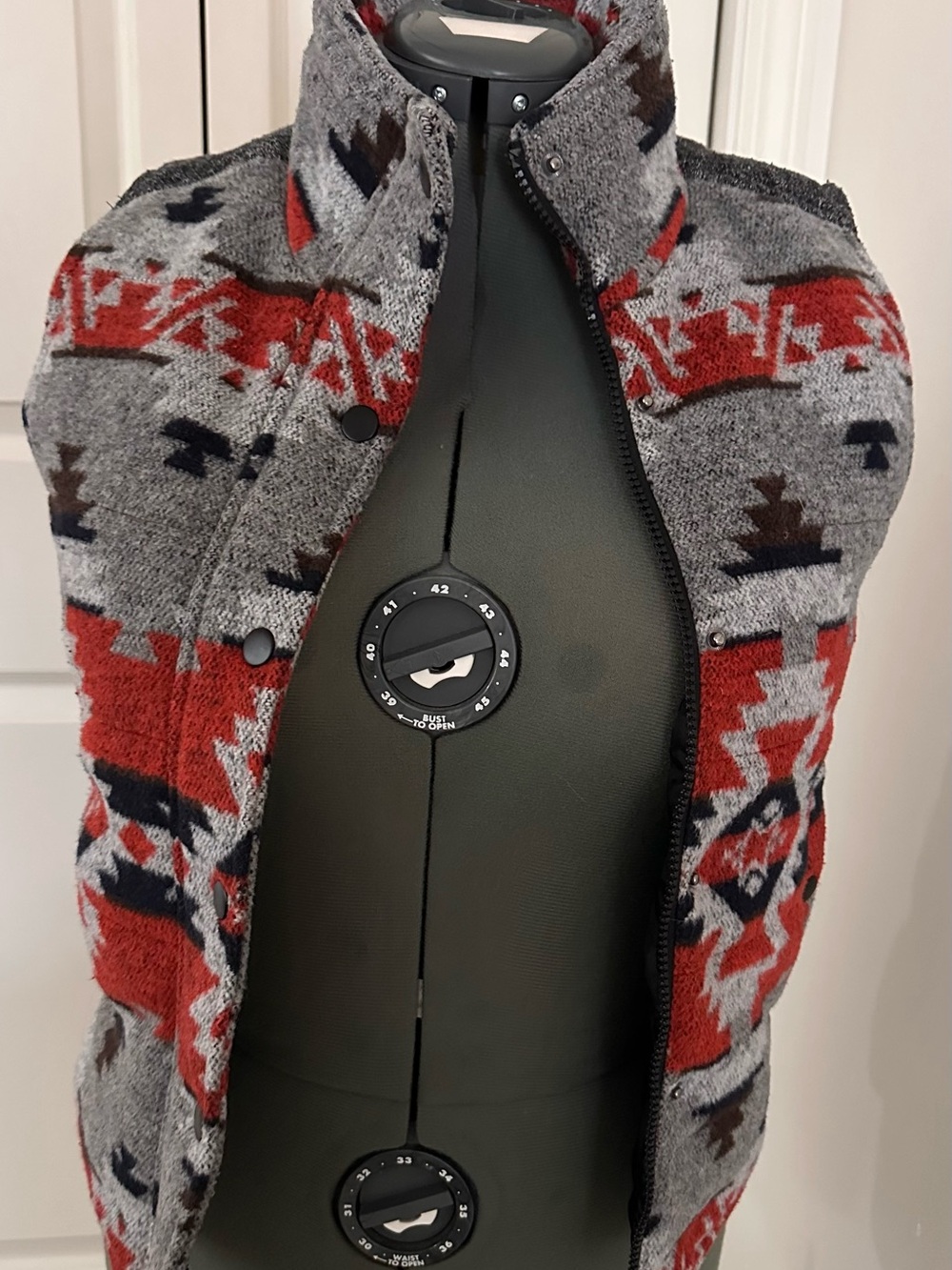 Staccato Gray & Red Patterned Fleece Vest